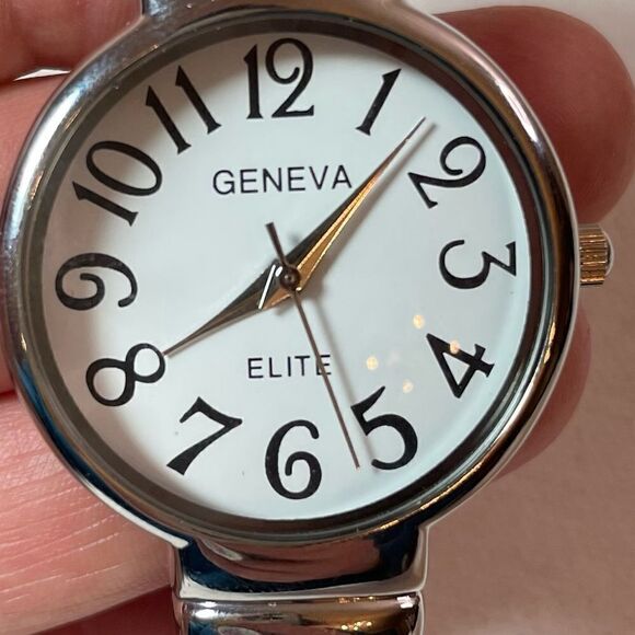 GENEVA Elite Easy to Read silver watch black leather cuff - Picture 8 of 9